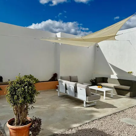 Villa Ferme De Caractere A La Campagne Avec Piscine